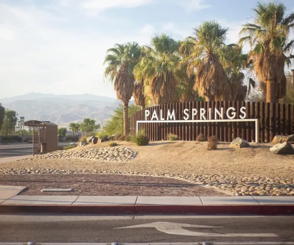 luxury transfers to Palm Springs and the surrounding desert resorts